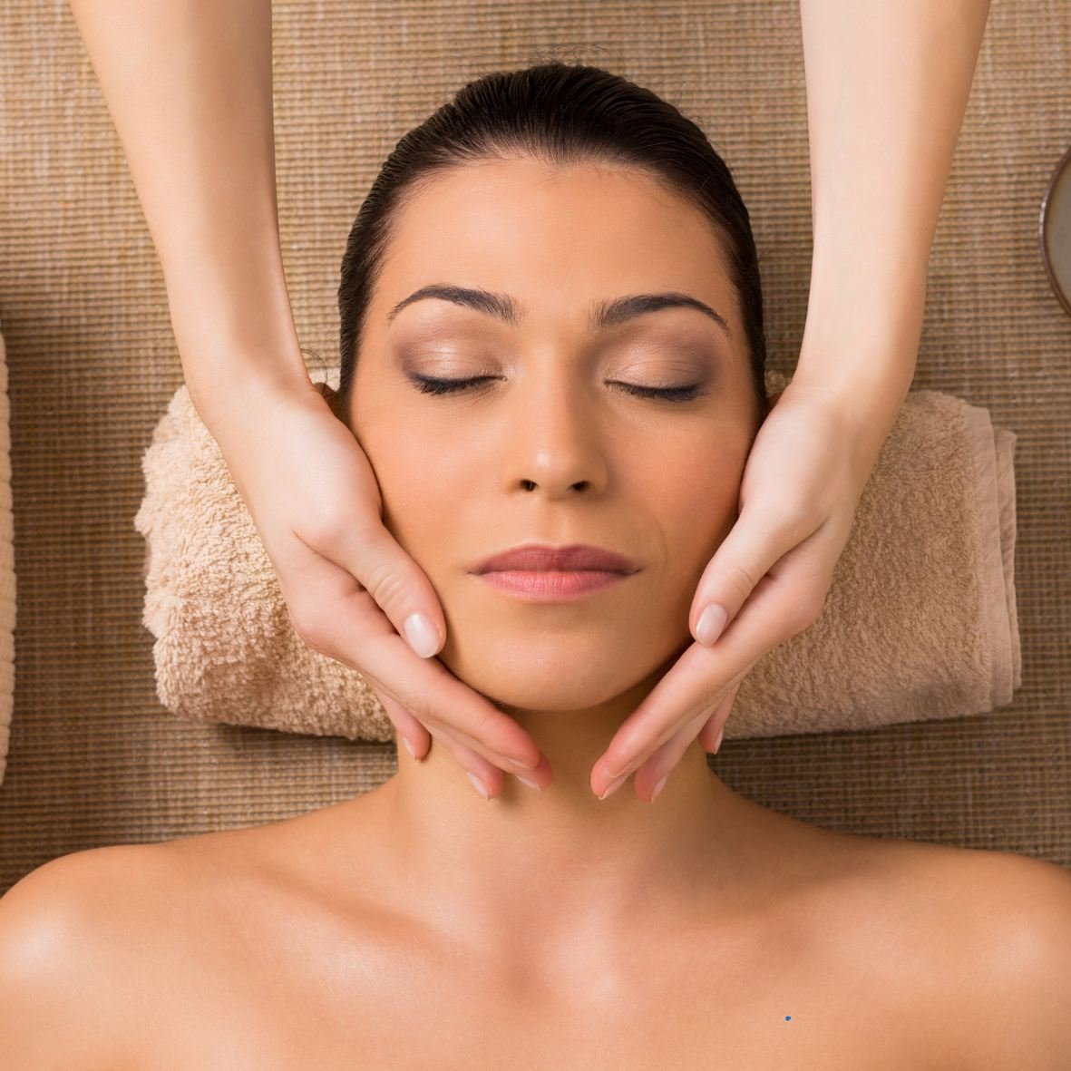 Massaggio viso anti-age Kobido